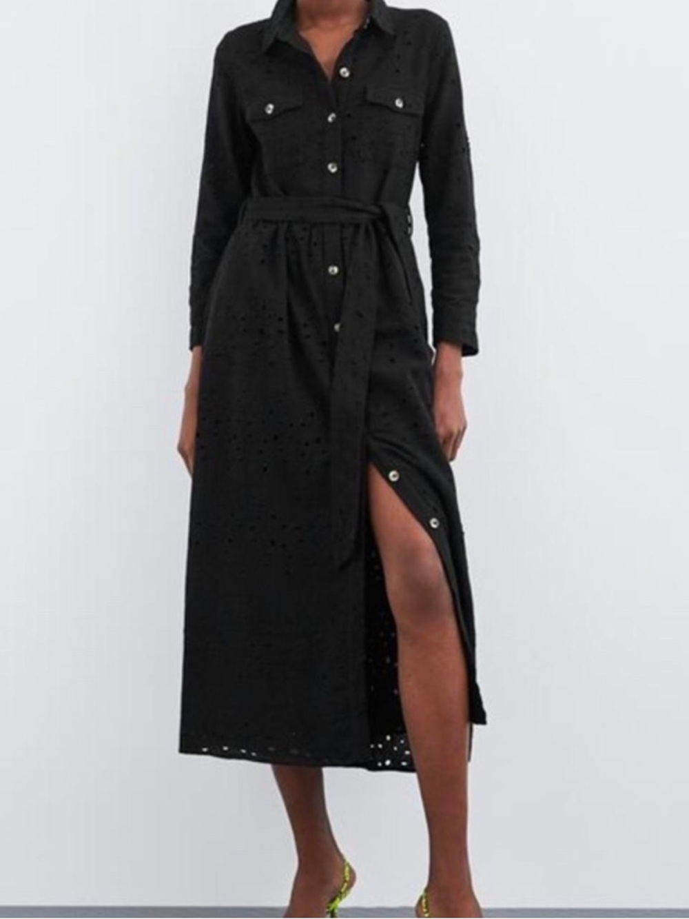 Nwt Zara women’s Black Eyelet Shirt Dress with Tie Waist XS midi